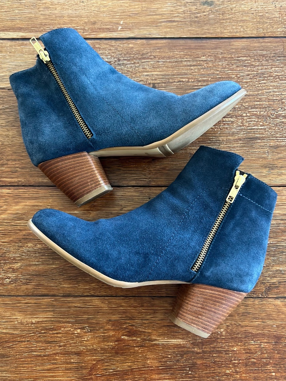 Garnet Hill Women’s Blue Suede Ankle Boots Booties Side Zip Made in Italy Sz 10